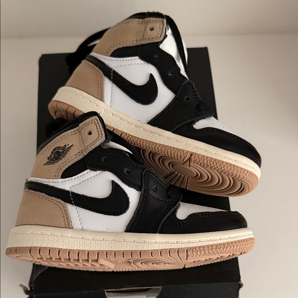 Jordan Kids Black and Tan Sneakers